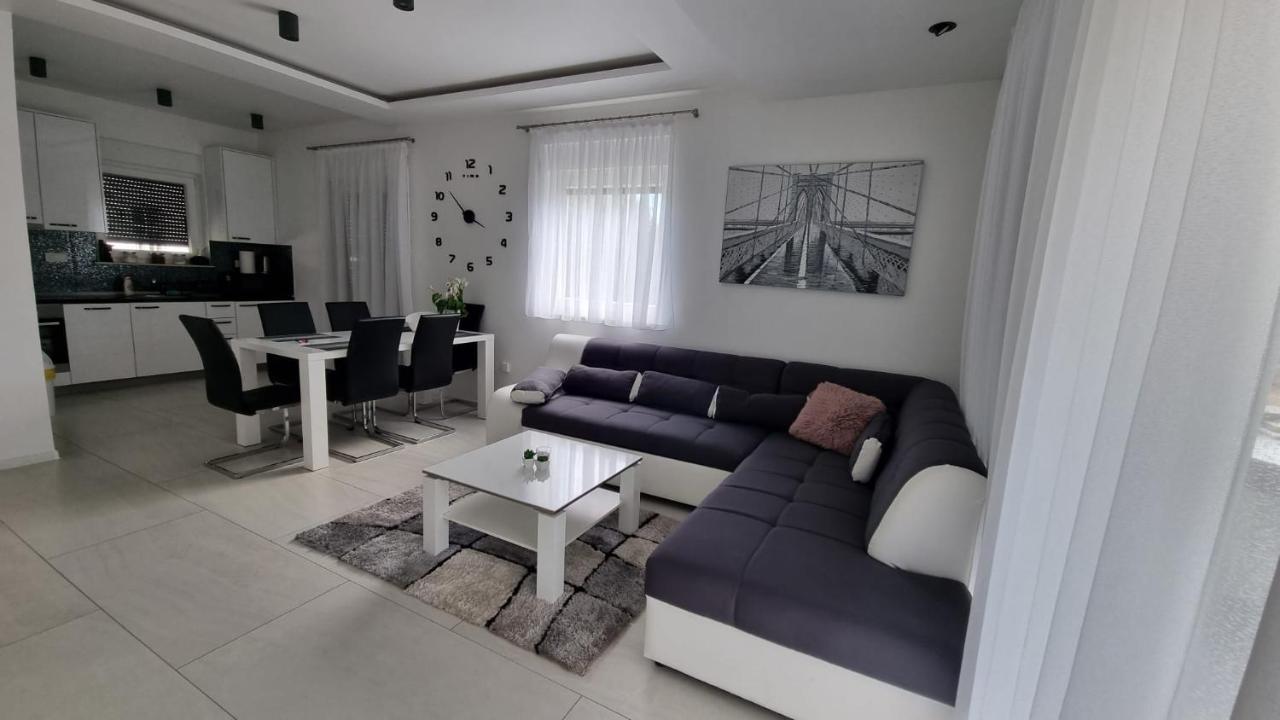 Holiday House Gavran فوديس المظهر الخارجي الصورة