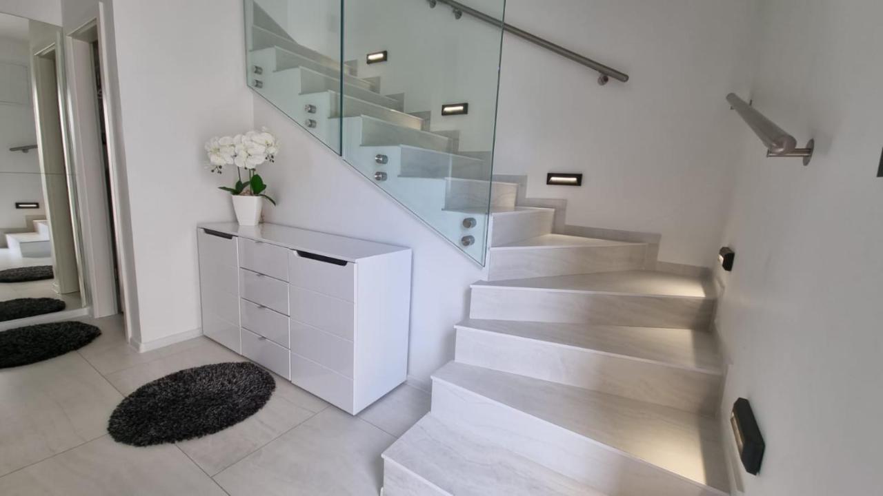 Holiday House Gavran فوديس المظهر الخارجي الصورة